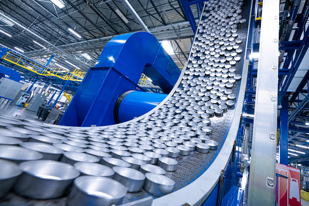 cans_production_line_21-06092-Goodyear_AZ_Corporate